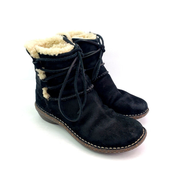 UGG Caspia Womens Size 6 Black Suede Shearling Lace Up Winter Snow Ankle Boots - Picture 1 of 12
